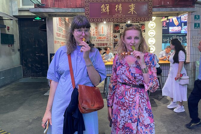 4-Hr Shanghai Tour: Food, Culture, Sightseeing, Cycling, Ferry - Lujiazui and the optional Shanghai Tower view