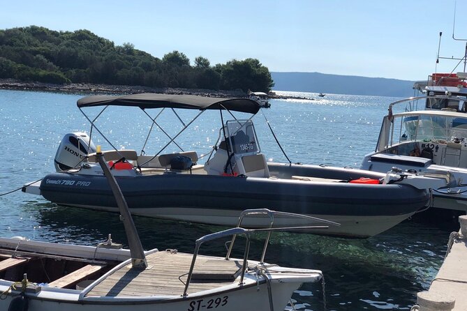 Airport Split speedboat transfer to Hvar town (Water taxi transfer) - Who will get the most value from this transfer