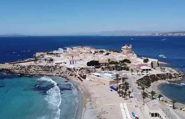 Alicante/Torrevieja: Excursion to Tabarca by ferry, Santa Pola, and Laguna Rosa - Who should book this excursion