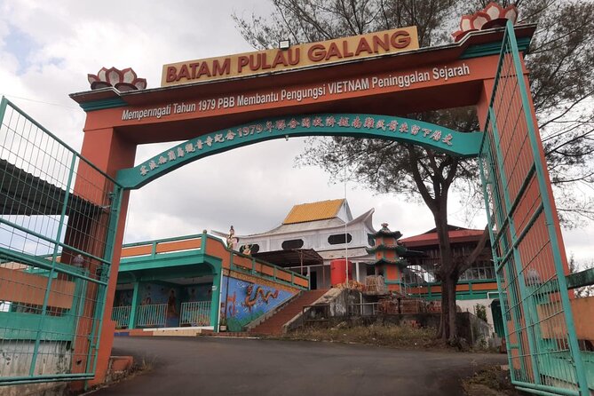 Batam Heritage Tour with Singapore Ferry Ticket, Lunch & Massage - Layer cake, luwak coffee, and Batam shopping