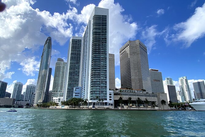 Bayside Marketplace: Millionaire Homes Boat, Stop at South Beach - Who should book this Miami boat ride?