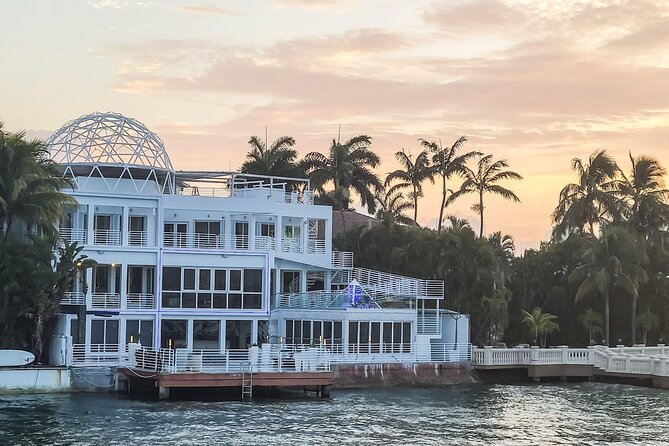 Bayside Marketplace: Millionaire Homes Boat, Stop at South Beach - Booking, cancellation, and final advice