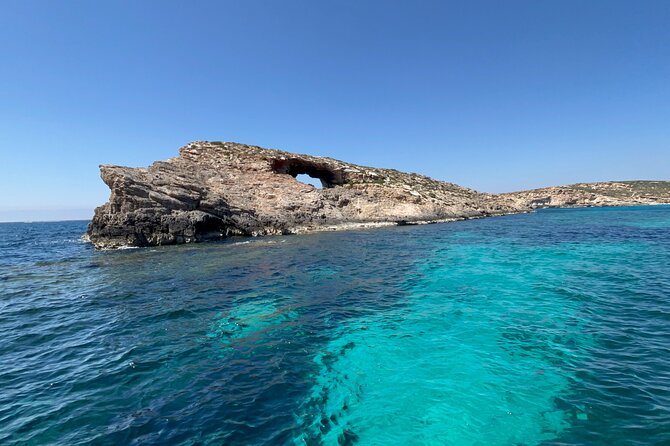 Blue Lagoon Ferry and Caves Tour - The return from Comino needs a clear plan