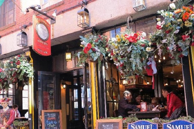 Boston Historic Taverns Tour with Tastings and Ferry - Returning to Boston through the Old State House