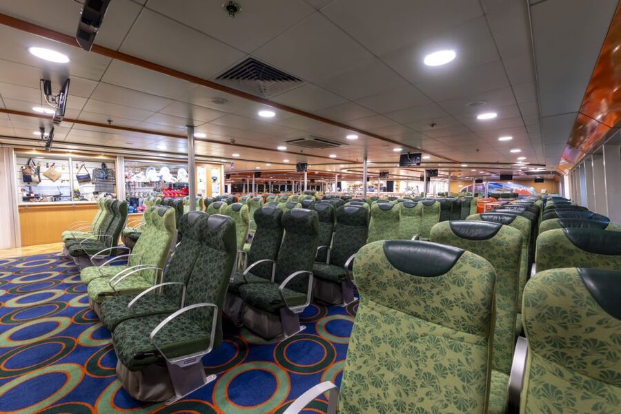 Canary Islands: Ferry Ticket Tenerife/La Gomera - The 50-minute crossing from Tenerife to La Gomera