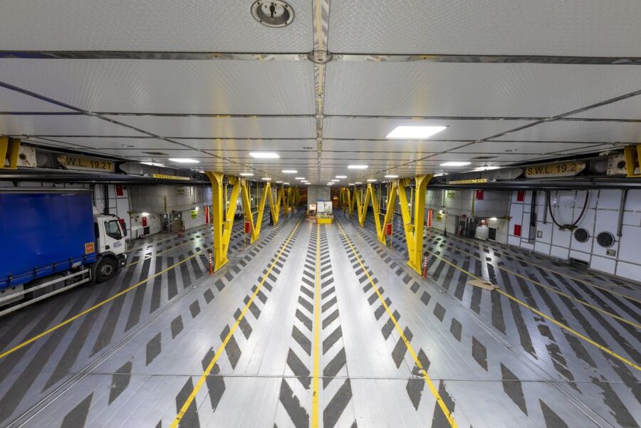 Canary Islands: Ferry Ticket Tenerife/La Gomera - Inside the Fred. Olsen catamaran