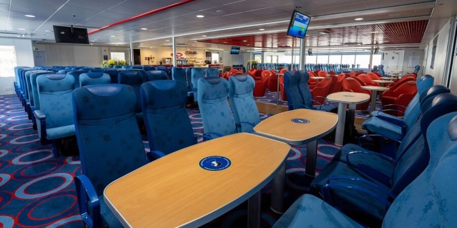 Canary Islands: Gran Canaria to Tenerife Ferry Ticket - The open return date gives you breathing room