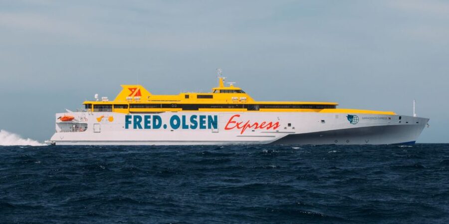 Canary Islands: Gran Canaria to Tenerife Ferry Ticket - What the 80-minute crossing feels like