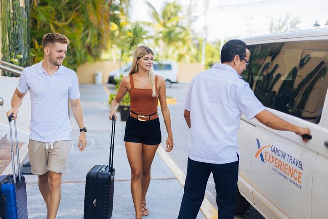 Cancun: Private Transfer to/from Puerto Juarez Hotels or Ferry - The 30-minute airport rule matters