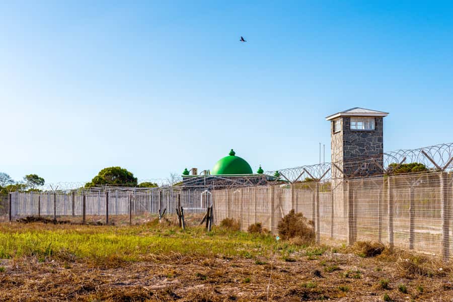 Cape Town: Robben Island Ferry Ticket and Townships Tour - Why the townships and Robben Island belong in one day