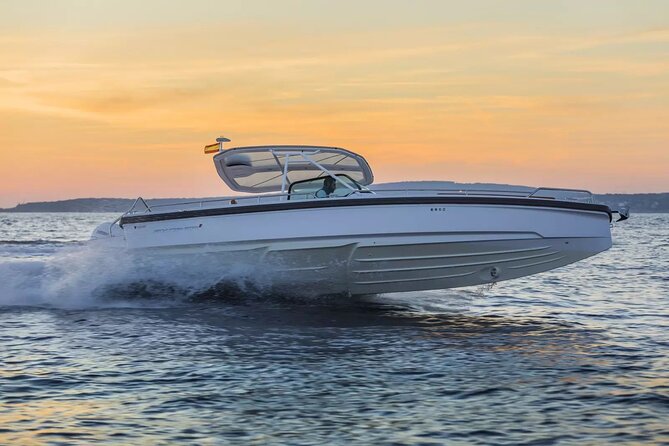 Capri Exclusive private boat transfers - A private boat makes Capri easier to reach
