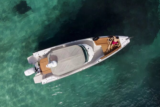 Capri Exclusive private boat transfers - Choosing between Capri, a beach club, and the coast