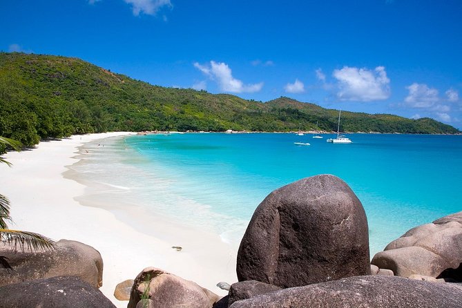 Cat Cocos: Mahe to Praslin Island Fast Ferry - Who will get the most from this ferry