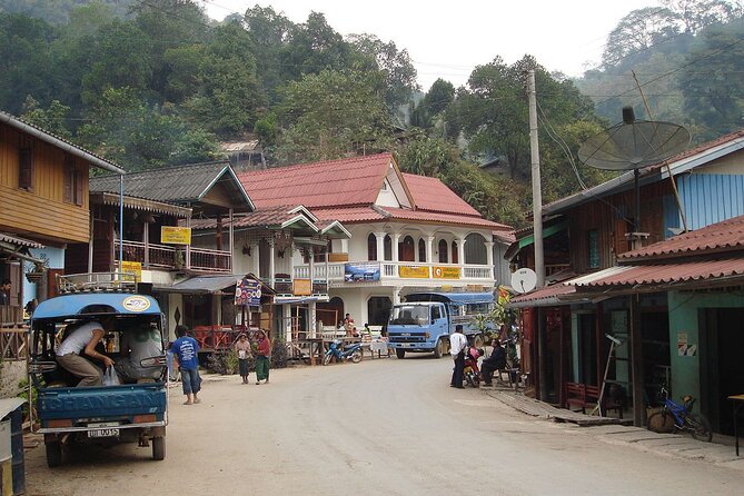 Chiang Rai: 2 Days 1 Night Slow Boat Transfer to Luang Prabang - Pakbeng: one practical night between boat legs