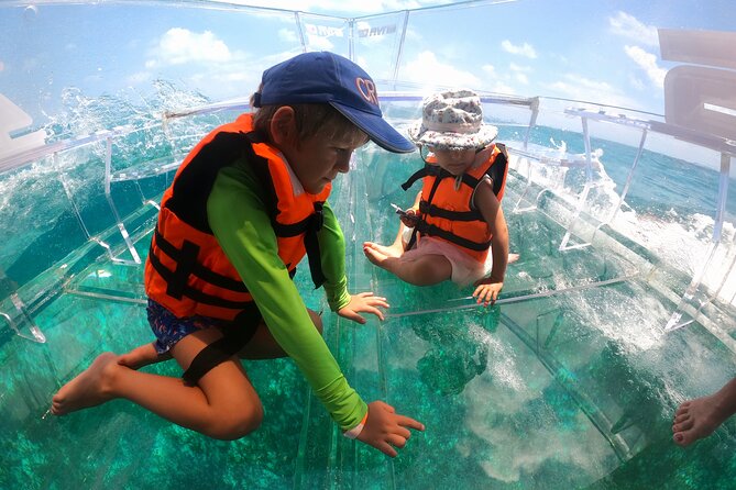 Clearboat: Glass-bottom boat ride to the Caribean Sea - Looking through the boat at Playa Langosta