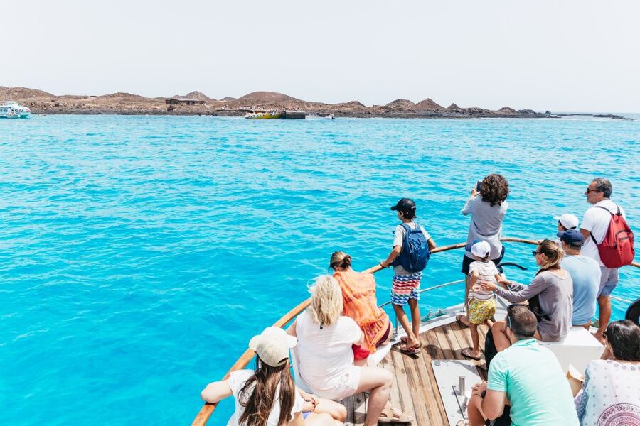 Corralejo: Return Ferry Ticket to Lobos Island Fuerteventura - What the $20 price really buys you