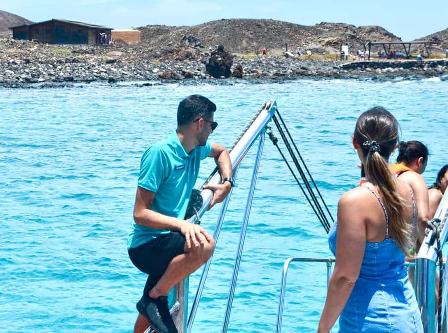 Corralejo: Snorkeling on Lobos Island & Return Ferry Ticket - Planning the return ferry