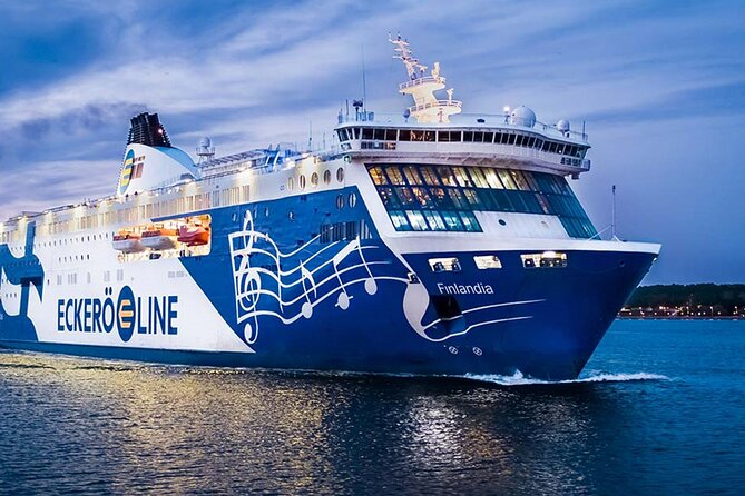Day trip from Helsinki to Tallinn. Ferry included - From Tallinn harbor to the Upper Town