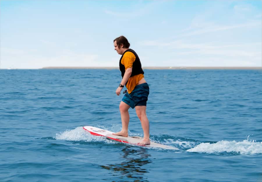 Dubai: Efoil or Electric Hydrofoil Surfboard Rental - What makes Dubai Harbour a useful setting