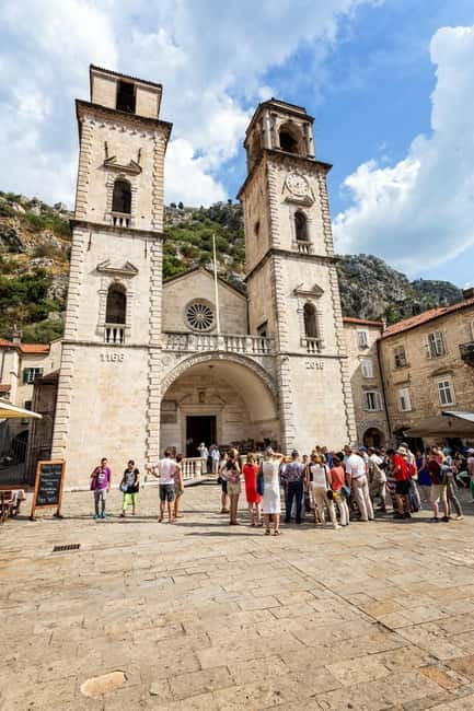 Dubrovnik to/from Kotor: Day Trip or One-Way by Fast Ferry - Luggage, bicycles, and pets