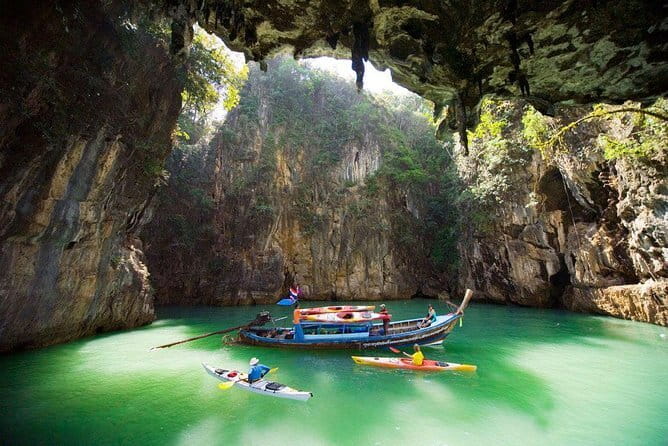 Escape to Phi Phi Islands: Ferry with Lunch - Buffet lunch at 12:30 pm