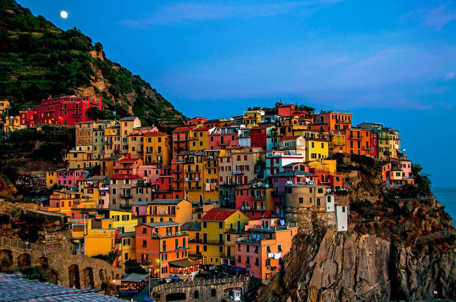 Exclusive Cinque Terre day tour by Ferry with stop in Pisa - The return to La Spezia and the Pisa stop