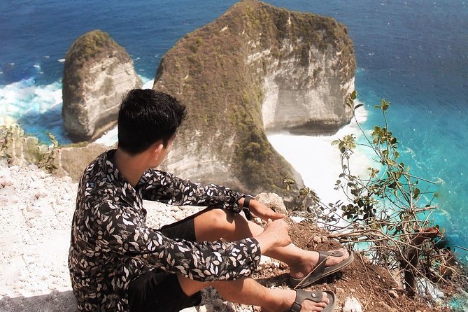 Fast Boat Transfer: Sanur to Nusa Penida by Penidago - Arriving at Nusa Penida, where the port gets harder