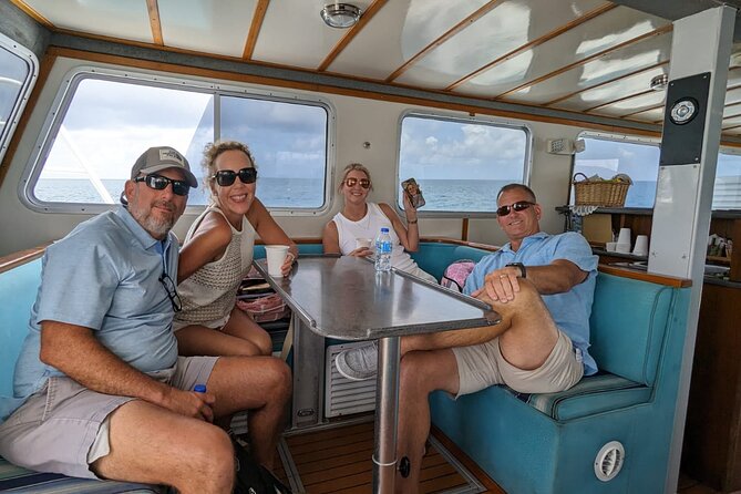 Ferry Transfer from Resorts in St. Lucia to Hewanorra Airport - How the price compares with a standard transfer