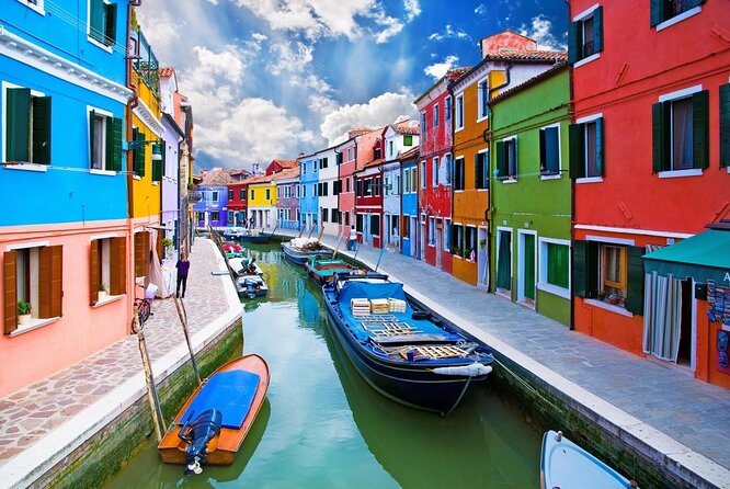 FriendInVenice Murano Burano Torcello Private Tour By Luxury Boat - Burano: colorful lanes and traditional lace
