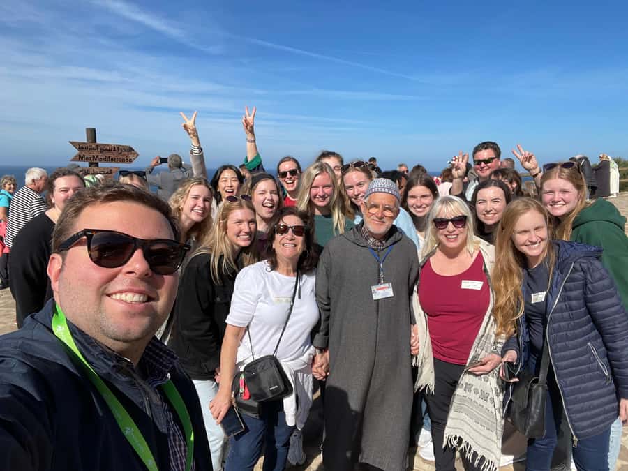 From Cádiz Bay: Tangier Day Trip with Ferry & Local Guide - Meeting your Tangier guide