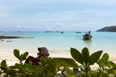 Snorkeling Ferry Cruise to Phi Phi Islands