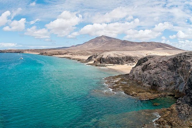 Fuerteventura: Ferry ticket to Lanzarote with free wifi - Corralejo Boarding: The Step You Cannot Skip