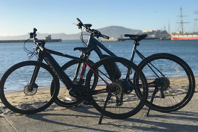 Golden Gate Bridge Electric Bike Rentals w/ Optional Ferry Return - Crossing the Golden Gate Bridge