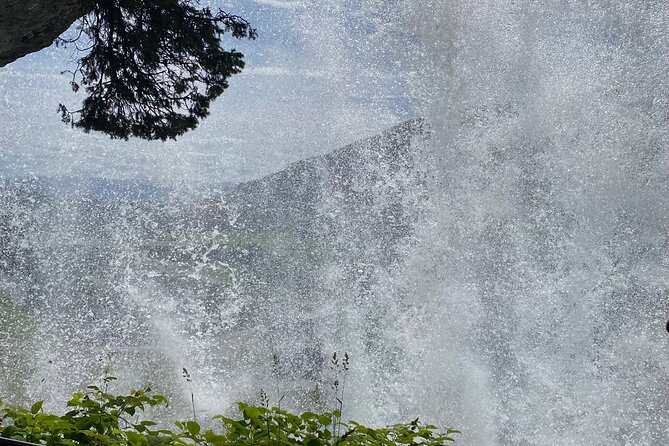 Guided tour to Hardanger Fjord, Waterfalls and Ferry Crossing - The first ferry at Kvanndal