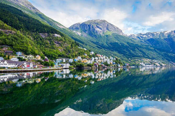 Guided tour to Hardanger Fjord, Waterfalls and Ferry Crossing - Three waterfalls, three different experiences
