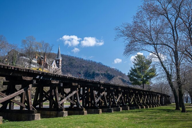 Harpers Ferry Audio Tour History, Ruins and River Views - Jefferson Rock and river views