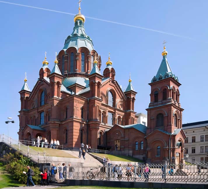 Helsinki & Suomenlinna: City Highlights Tour with Ferry Ride - Weather, clothing, and practical preparation