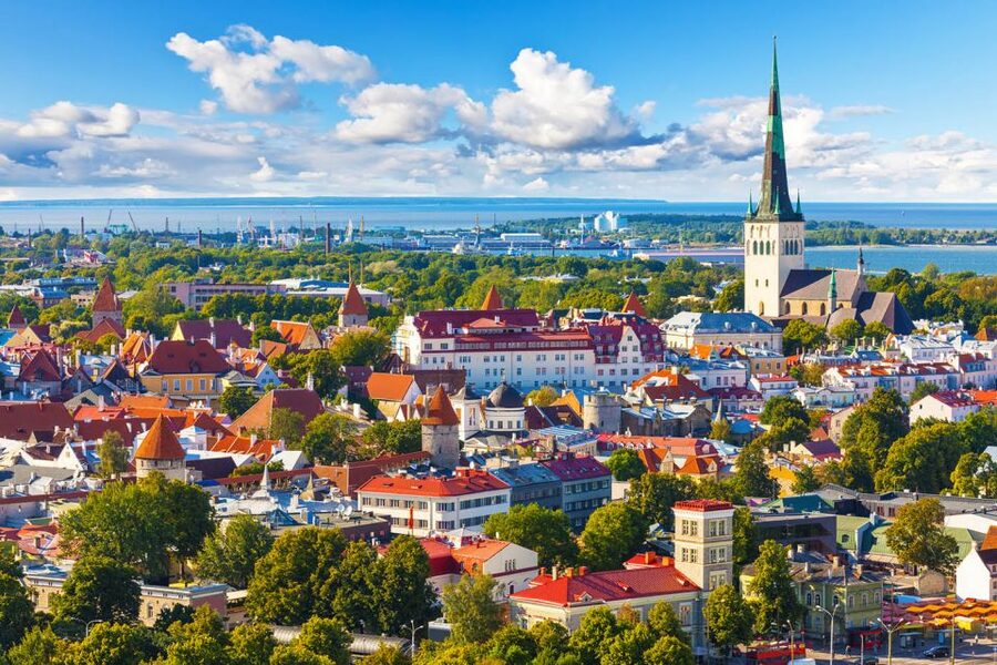 Helsinki: Tallinn Guided Day Tour with Ferry Crossing - Why this Tallinn day trip works from Helsinki