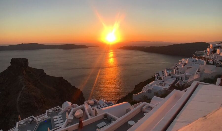 Heraklion: Santorini Day Trip with Boat Transfer & Oia Visit - The high-speed crossing from Heraklion