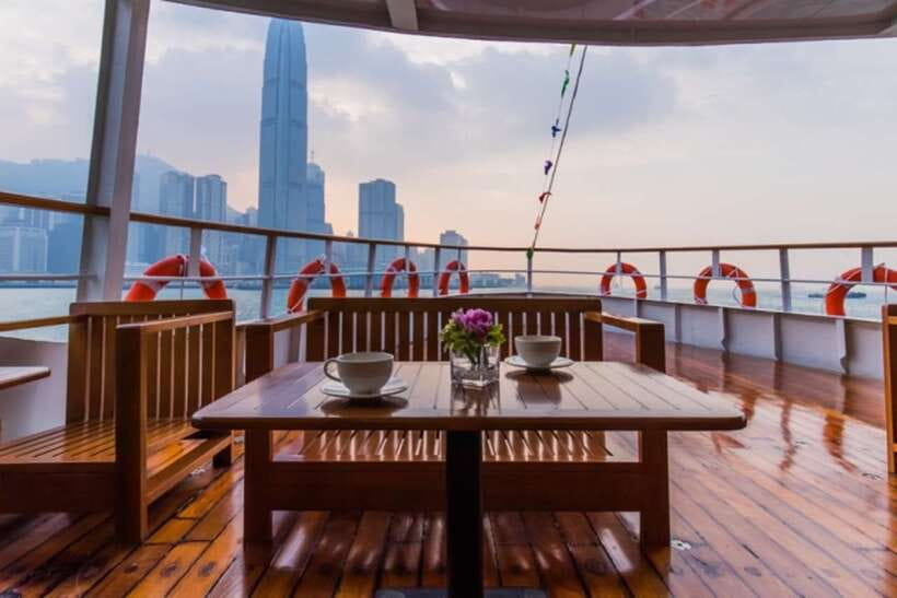 Hong Kong: Star Ferry Victoria Harbour Cruise & Light Show - Simple ways to make the evening work better