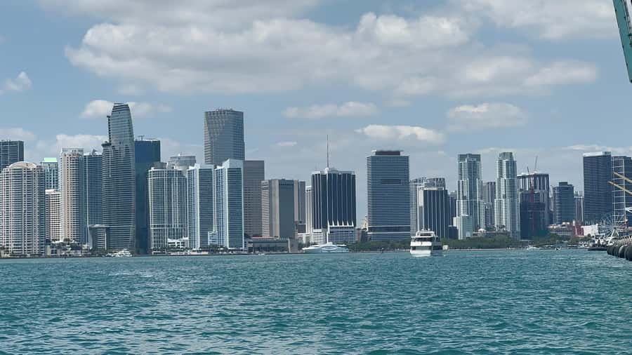 Hop-on Hop-off Water Taxi in Miami and Miami Beach - How much value do you get for $20?