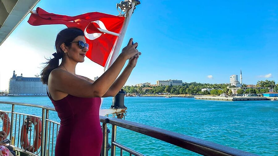 Istanbul: Asian Side Walking Tour with Ferry Ride - Arriving in Kadıköy’s food market
