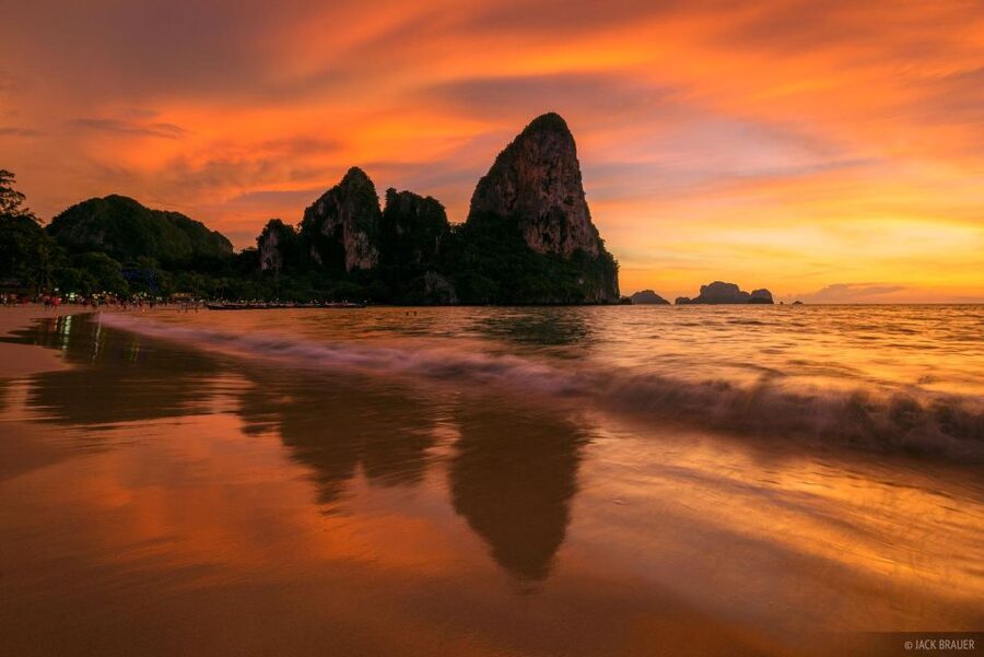 Krabi: Railay Beach Bioluminescent Plankton Ferry Cruise - Setting off from Ao Nang at 5pm