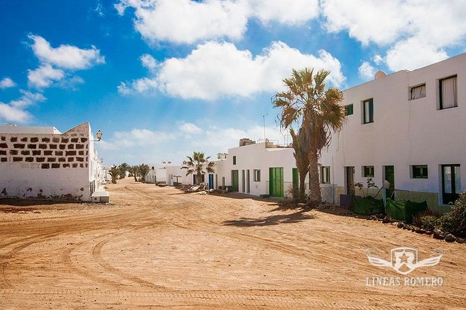 La Graciosa at your leisure (bus transfer and return ferry ticket) - The return journey and getting back to your resort