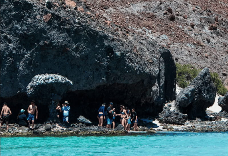 La Paz: Boat ride to Espiritu Santo island and sloop - The six-hour route from La Paz’s Fiscal Dock
