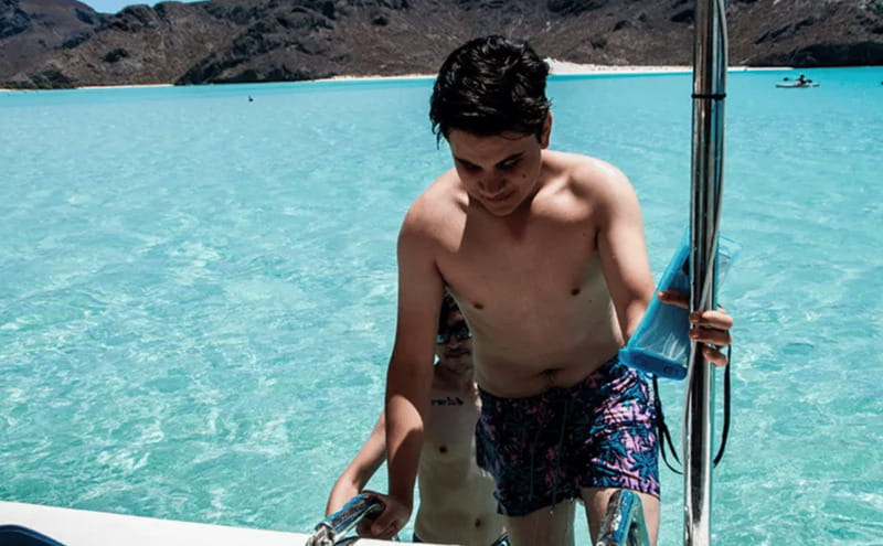 La Paz: Boat ride to Espiritu Santo island and sloop - Candelero Bay and La Mascara