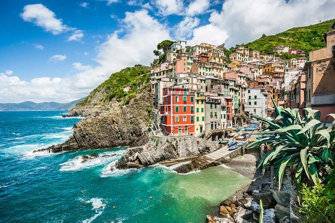 La Spezia Port: Cinque Terre and Pisa full day tour by Minivan and Ferry-Boat - Monterosso Allows More Time by the Sea