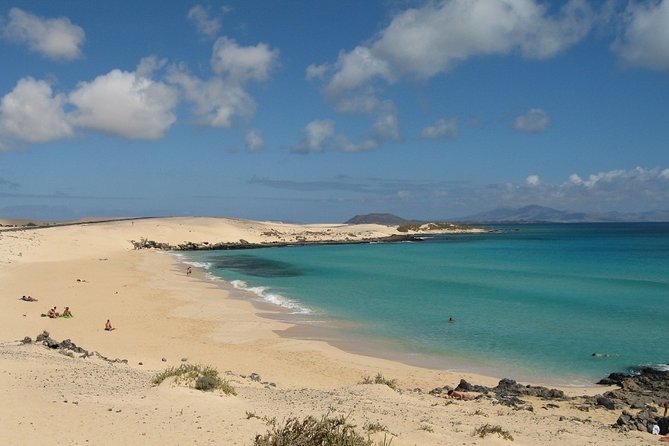 Lanzarote:Ferry ticket to Fuerteventura with free wifi - Who will enjoy this crossing most