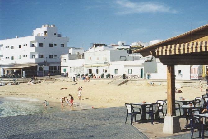 Lanzarote:Ferry ticket to Fuerteventura with free wifi - Choosing a departure time