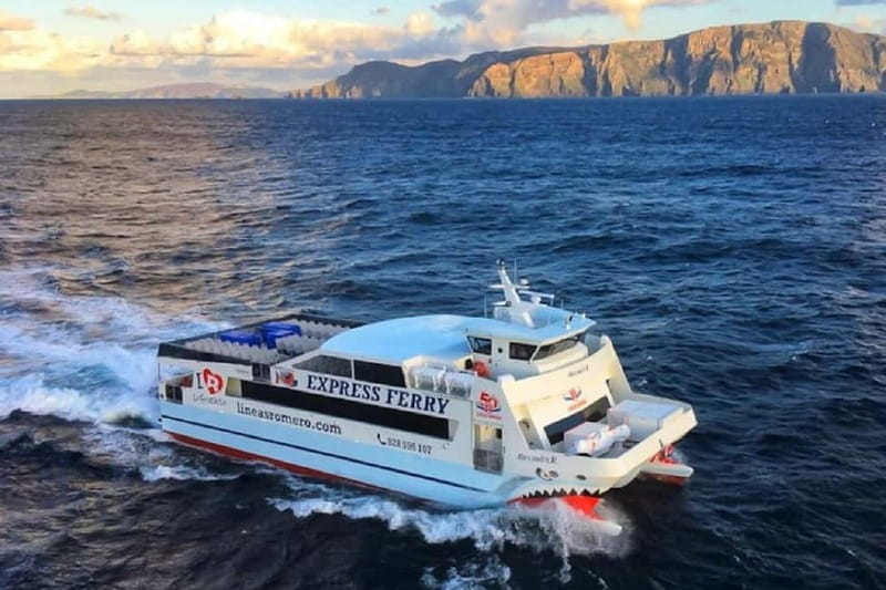 Lanzarote: Ferry to La Graciosa with Wi-Fi (free parking) - Who will enjoy this trip most?